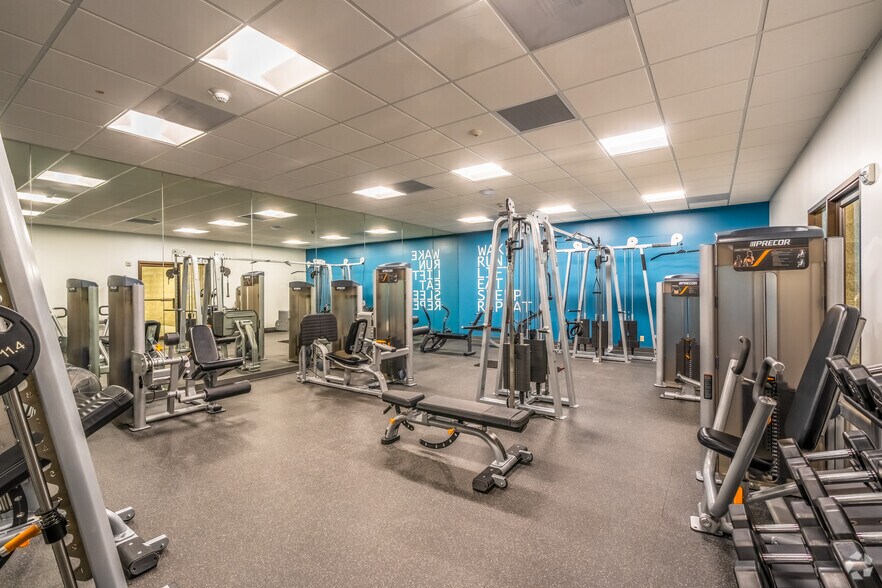 More Photos Of 15325 SE 30th Pl, Bellevue Unknown For Lease