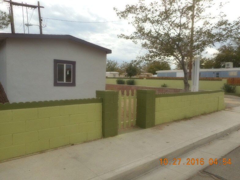 More Photos Of 535 W Atkins Ave, Ridgecrest Manufactured Housing Mobile Home Park For Sale