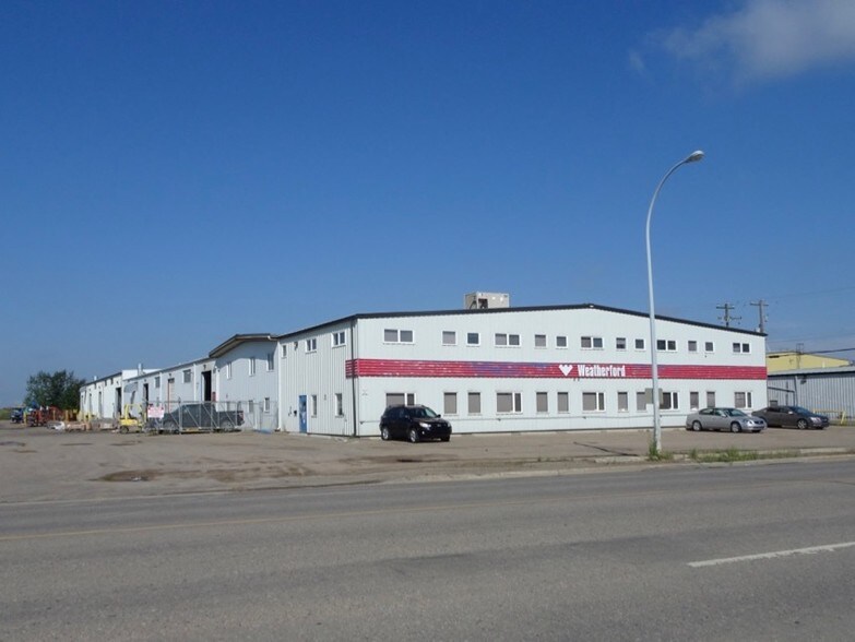 More Photos Of 4604 62nd Ave, Lloydminster Warehouse For Lease