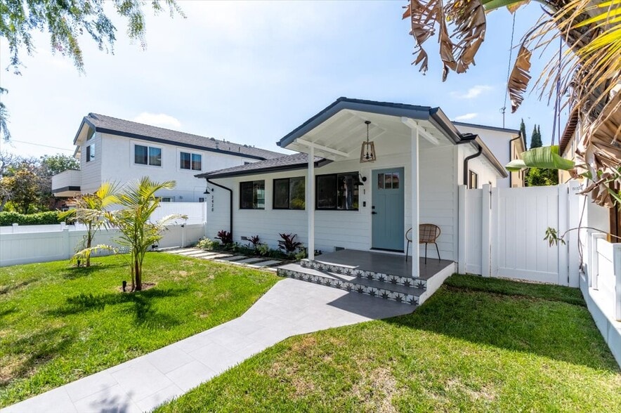 More Photos Of 2420 Grant Ave, Redondo Beach Apartments For Sale