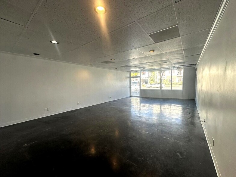 More Photos Of 14408 E Whittier Blvd, Whittier Office For Lease