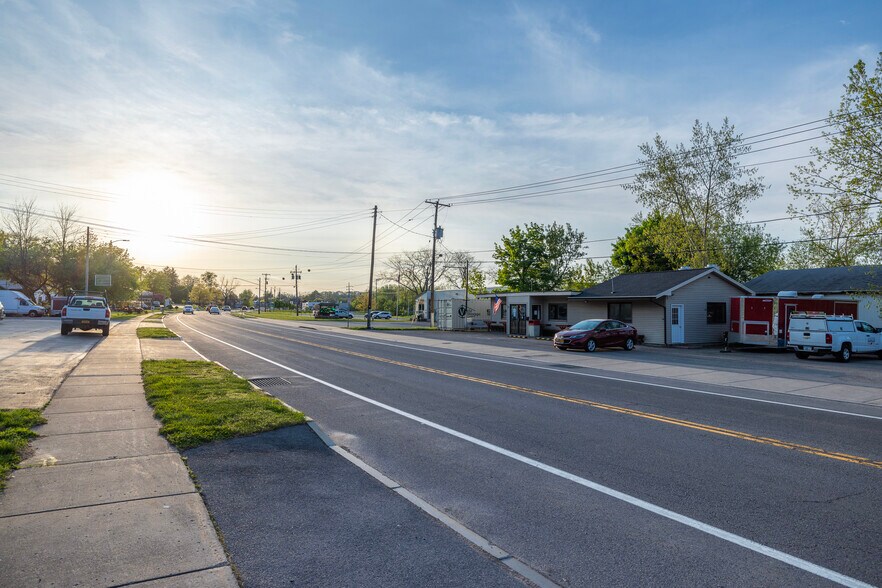 More Photos Of 628 E Main St, Palmyra Medical For Sale