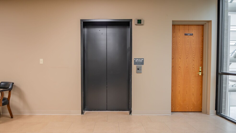 More Photos Of 300 Market St, Williamsport Bank For Lease