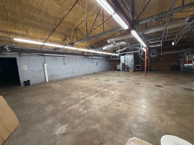 More Photos Of 41 E Salisbury St, Denton Warehouse For Sale