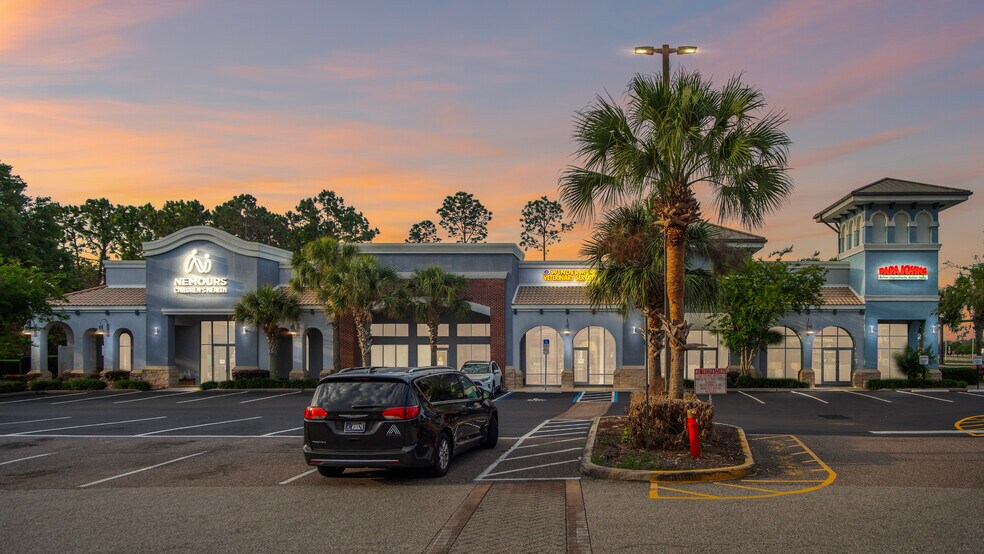 Primary Photo Of 7315 Winter Garden Vineland Rd, Windermere Unknown For Lease