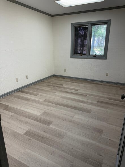 More Photos Of 7373 Hodgson Memorial Dr, Savannah Office For Lease