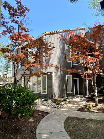 More Photos Of 720 Sunrise Ave, Roseville Office For Sale