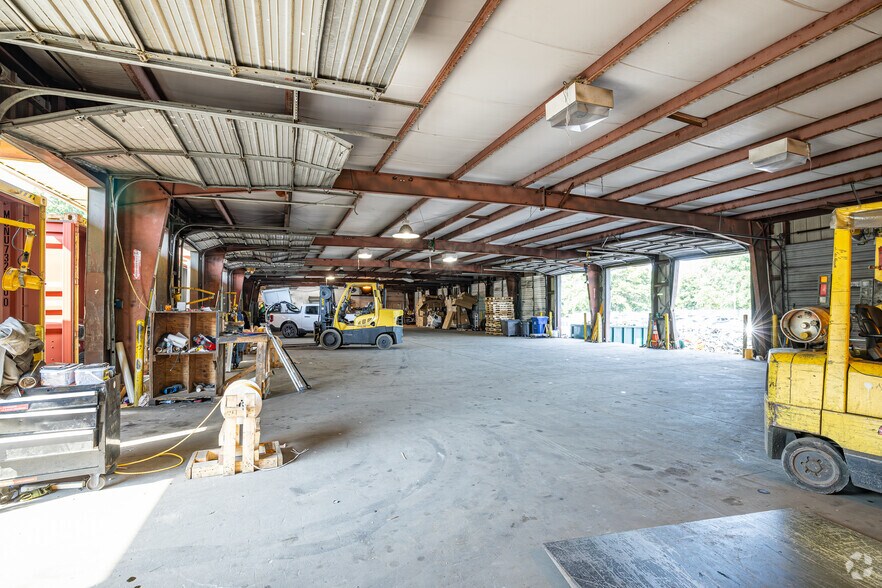 More Photos Of One Nixon Ln, Edison Warehouse For Lease