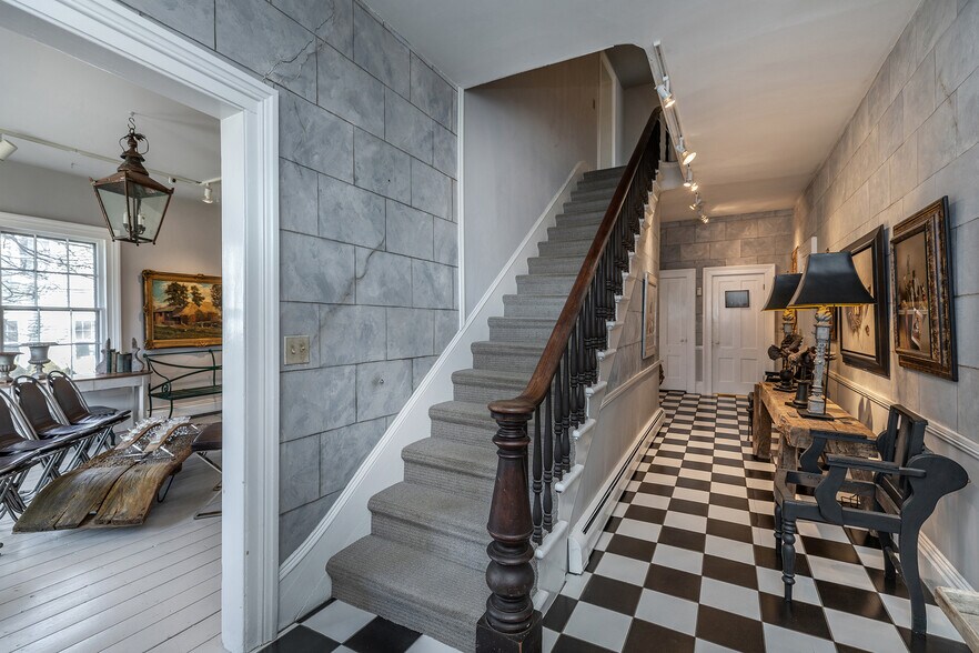 More Photos Of 259 Main St S, Woodbury Apartments For Lease