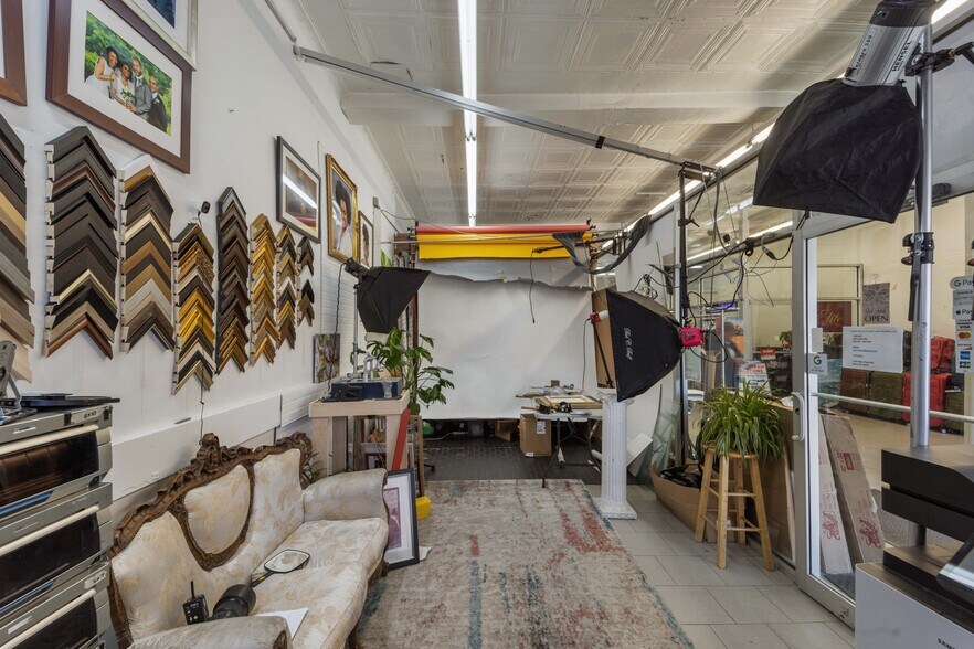 More Photos Of 4729 White Plains Rd, Bronx Storefront For Lease