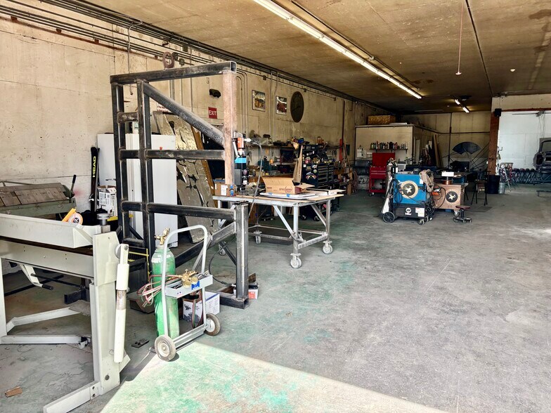 More Photos Of 3 Two Boys Ln, Plains Warehouse For Sale