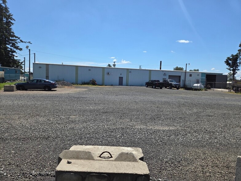 Primary Photo Of 1100 Old Salem Rd NE, Albany Manufacturing For Sale