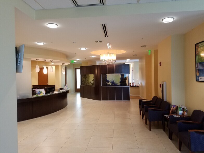 More Photos Of 7545 W Boynton Beach Blvd, Boynton Beach Medical For Lease
