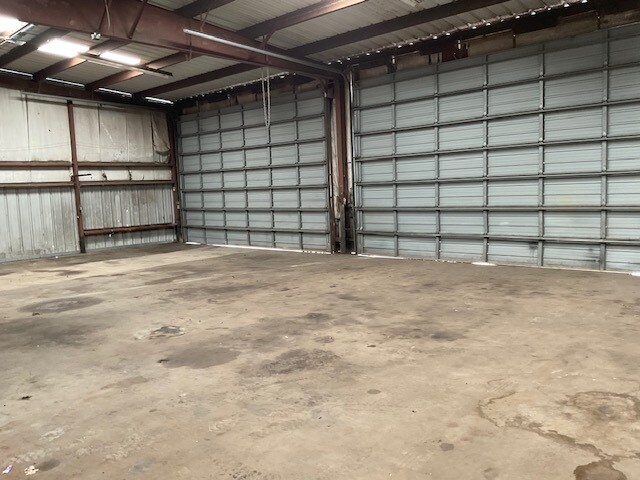 More Photos Of 1517 W Main St, La Porte Auto Repair For Sale