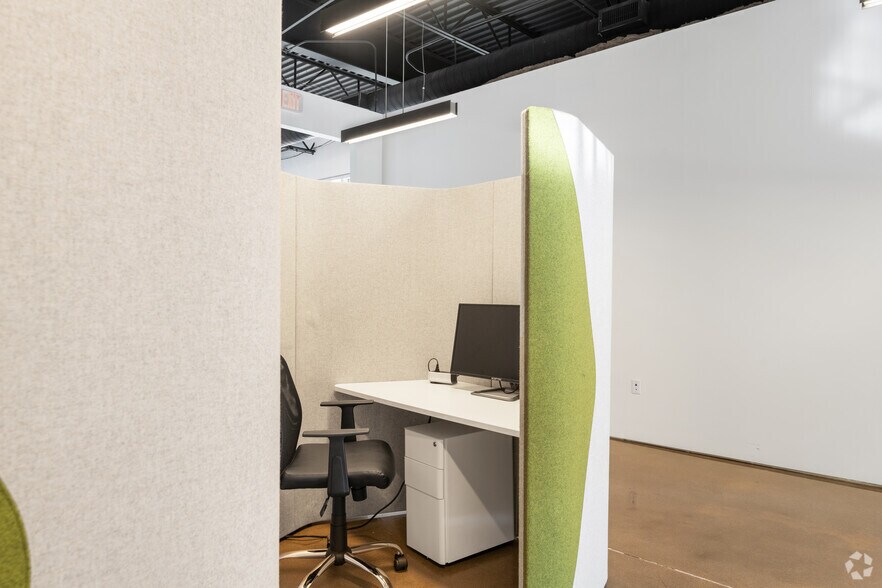 More Photos Of 324 Commons Dr, Birmingham Coworking Space