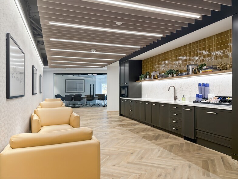 More Photos Of 601 Pennsylvania Ave NW, Washington Office For Lease