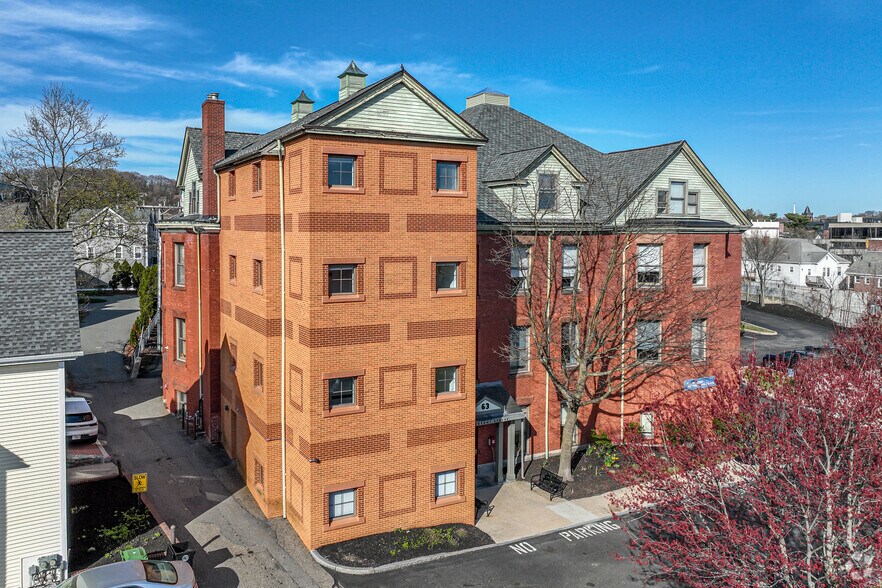 More Photos Of 63 Pleasant St, Watertown Loft Creative Space For Lease