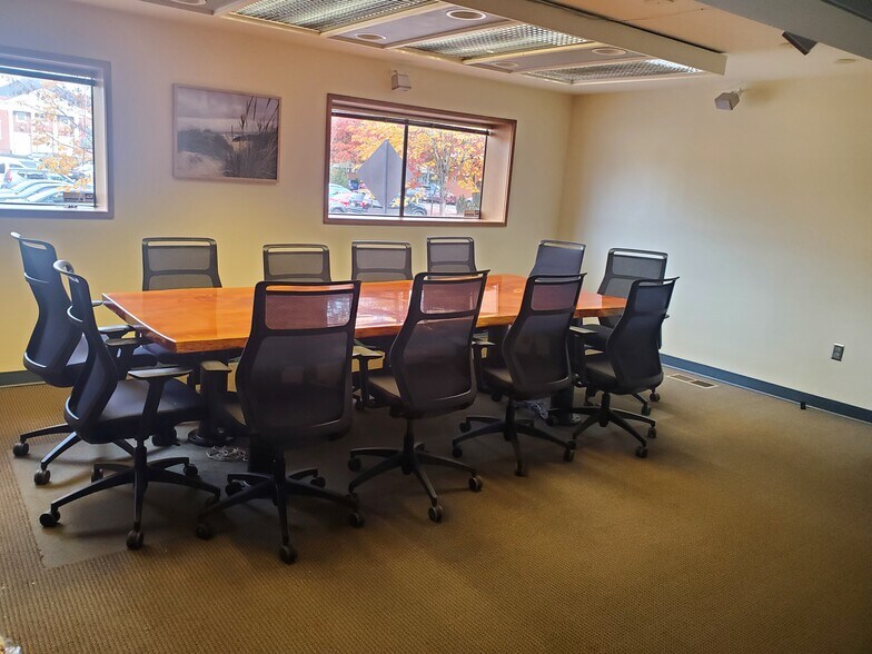 More Photos Of 258 E 10th Ave, Eugene Office For Lease