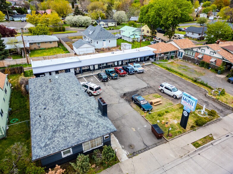 More Photos Of 2116 Adams Ave, La Grande Hotel For Sale