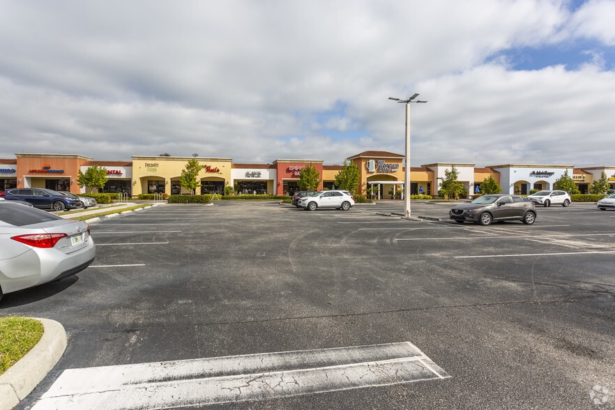 More Photos Of 14690-14710 Tamiami Trl N, Naples Unknown For Lease