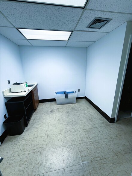 More Photos Of 3705 S George Mason Dr, Falls Church Apartments For Sale