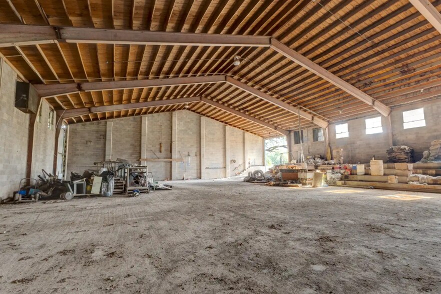 More Photos Of 211 Loop 308, Briggs Industrial For Sale