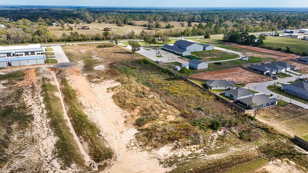 More Photos Of 12263 TX-75, Willis Land For Lease