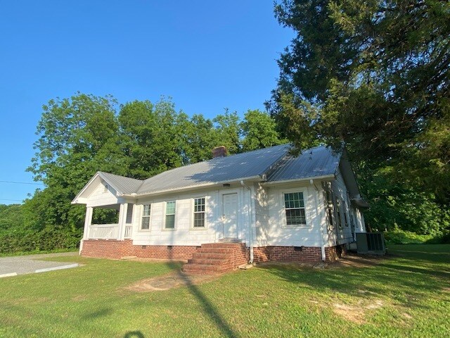 More Photos Of 7485 Parkway Dr, Leeds Office Residential For Sale