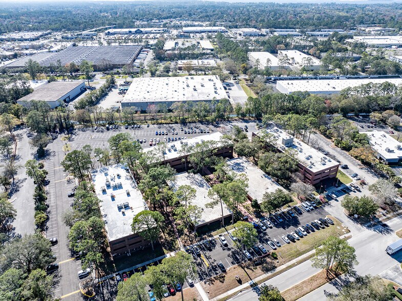 More Photos Of 7948 Baymeadows Way, Jacksonville Office For Lease