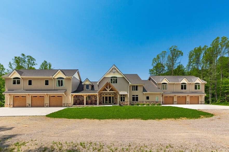 More Photos Of 16012 OH-678, Rockbridge Lodge Meeting Hall For Sale