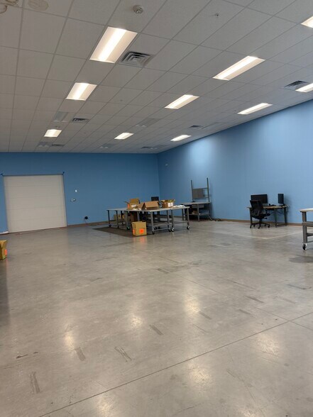 More Photos Of 2510 51st Ave E, Palmetto Warehouse For Lease