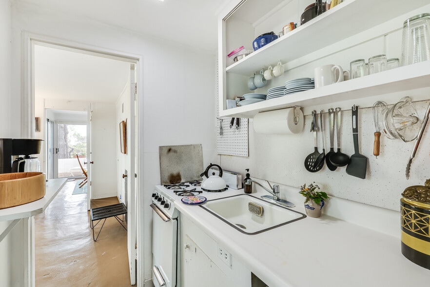 More Photos Of 25 Way 055., Wellfleet Apartments For Sale