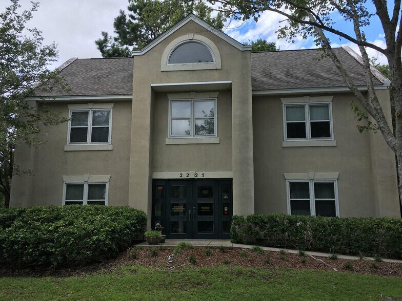 More Photos Of 2225 Ashley Crossing Dr, Charleston Office Residential For Lease