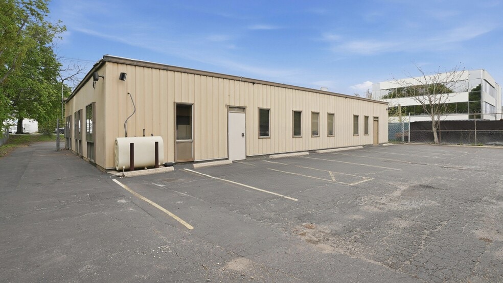 More Photos Of 123 Stewart Ave, Hicksville Medical For Sale