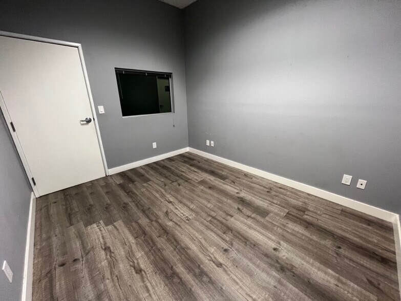 More Photos Of 7950 Cherry Ave, Fontana Light Distribution For Lease