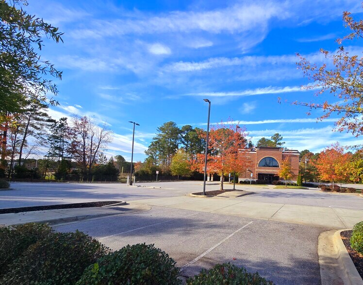 More Photos Of 701 Mutual Ct, Raleigh Office For Sale