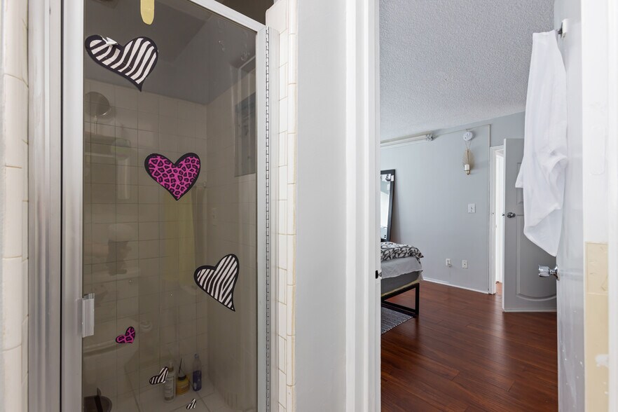 More Photos Of 406 S St Andrews Pl, Los Angeles Apartments For Sale