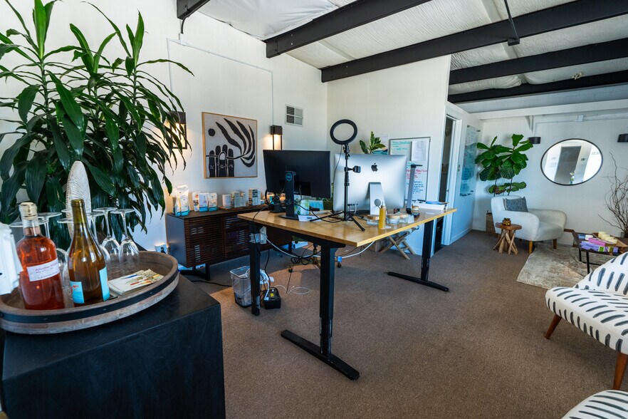 More Photos Of 401 Ingalls St, Santa Cruz Service For Sale