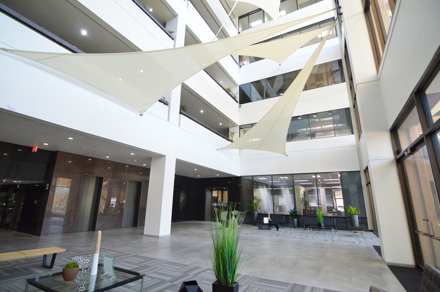 More Photos Of 4040 Broadway St, San Antonio Coworking Space