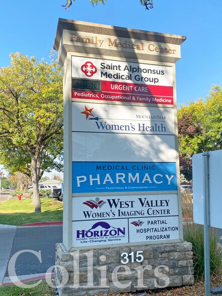 More Photos Of 404 E Elm St, Caldwell Medical For Sale