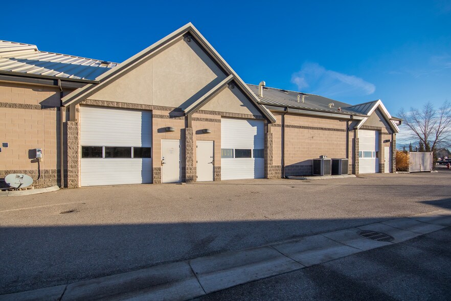 More Photos Of 1045 Ancona Ave, Eagle Flex For Sale