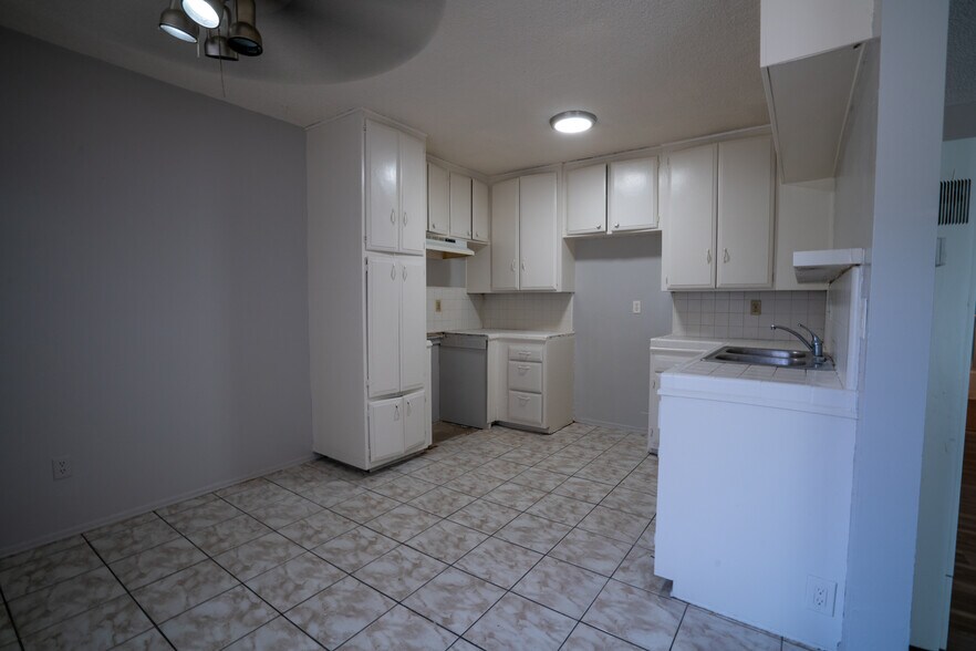 More Photos Of 9551-9561 Maureen Dr, Garden Grove Apartments For Sale