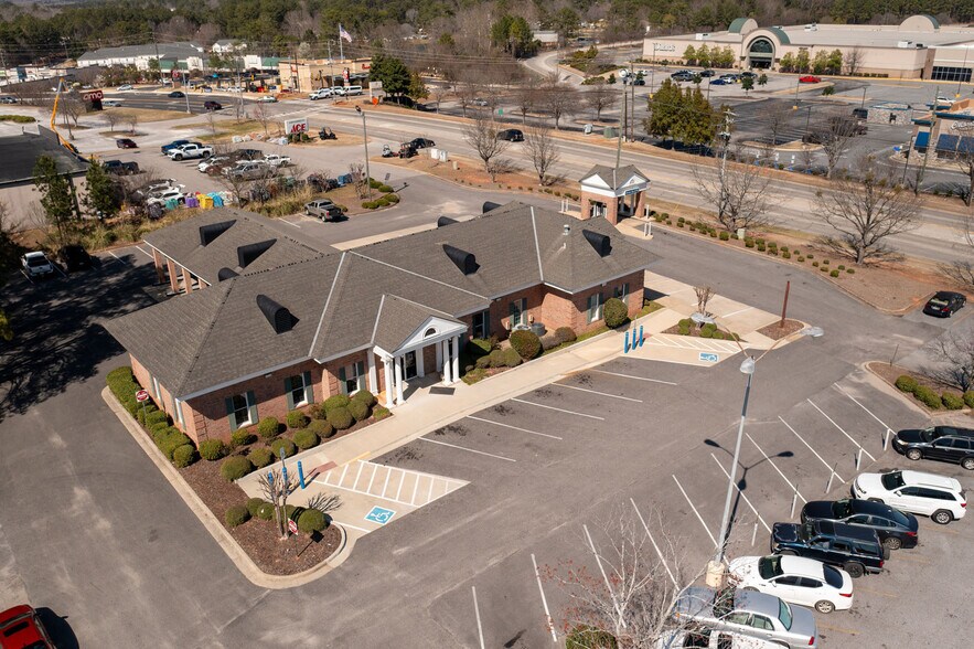 More Photos Of 2085 E University Dr, Auburn General Retail For Sale