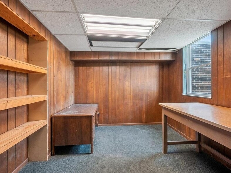 More Photos Of 1424 118th St, College Point Warehouse For Sale