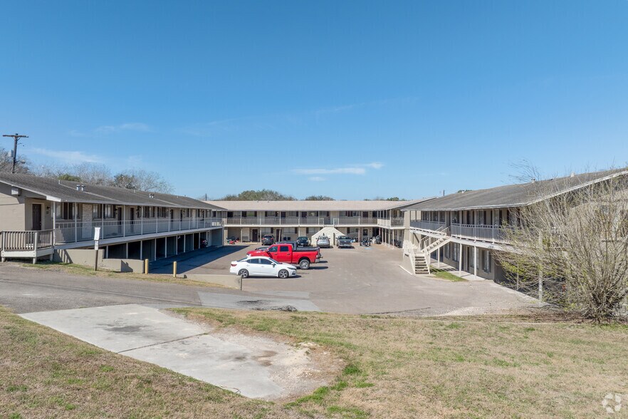 More Photos Of 9850 La Branch Dr, Corpus Christi Apartments For Sale