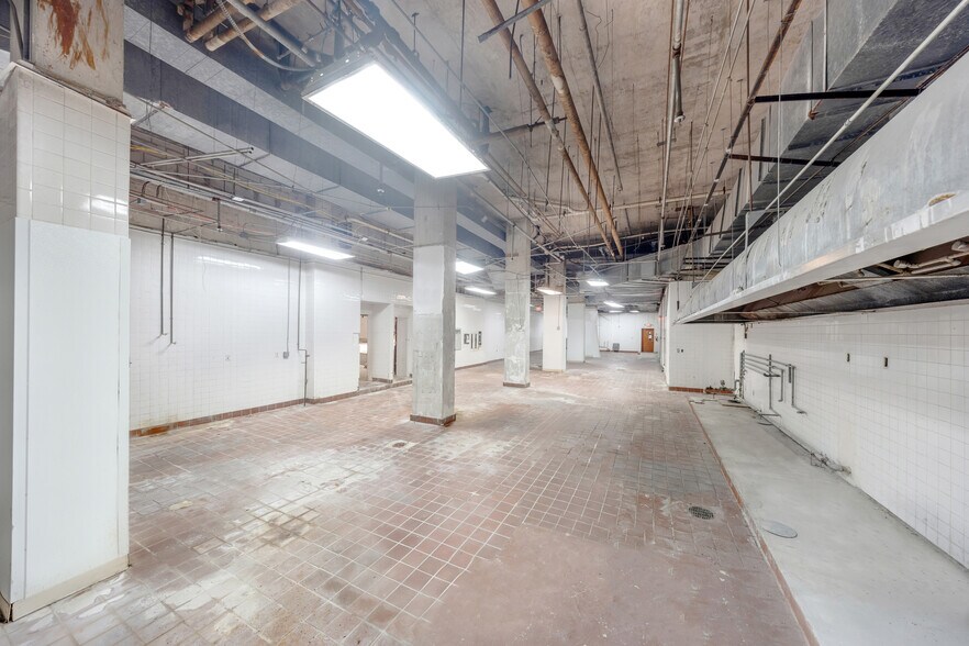 More Photos Of 5445 Collins Ave, Miami Beach Apartments For Sale