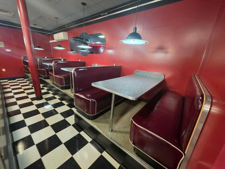 More Photos Of 53 Fall St, Seneca Falls General Retail For Lease