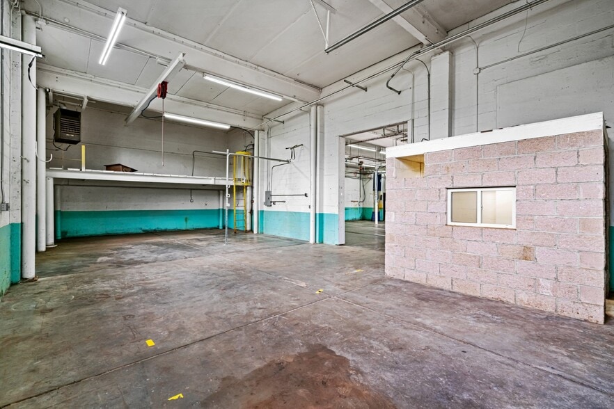 More Photos Of 520 Washington Ave, Dravosburg Warehouse For Sale