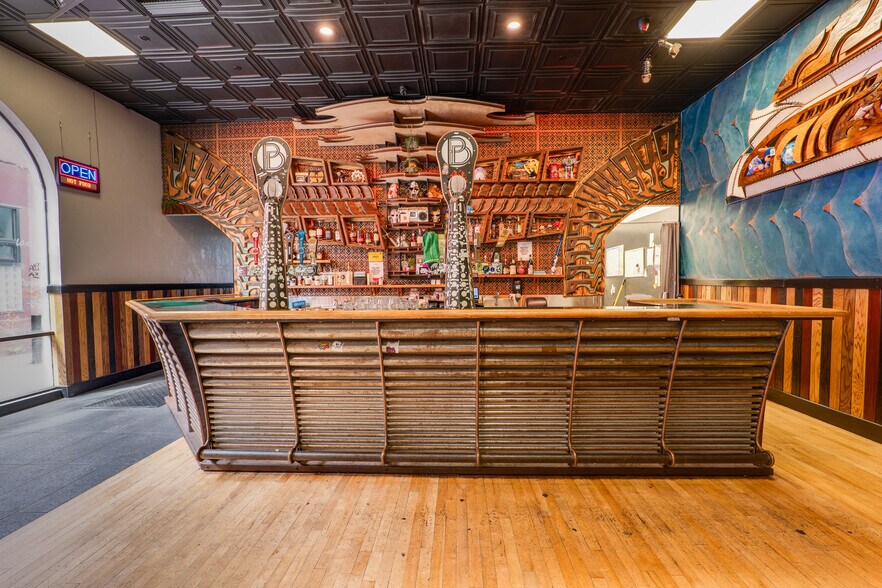 More Photos Of 844 Olive St, Eugene Restaurant For Lease