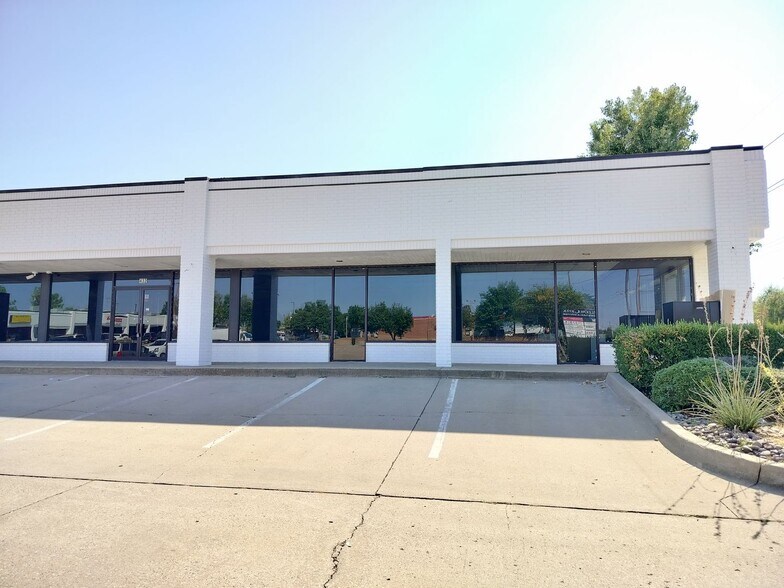 More Photos Of 342-344 S Santa Fe Ave, Edmond Unknown For Lease